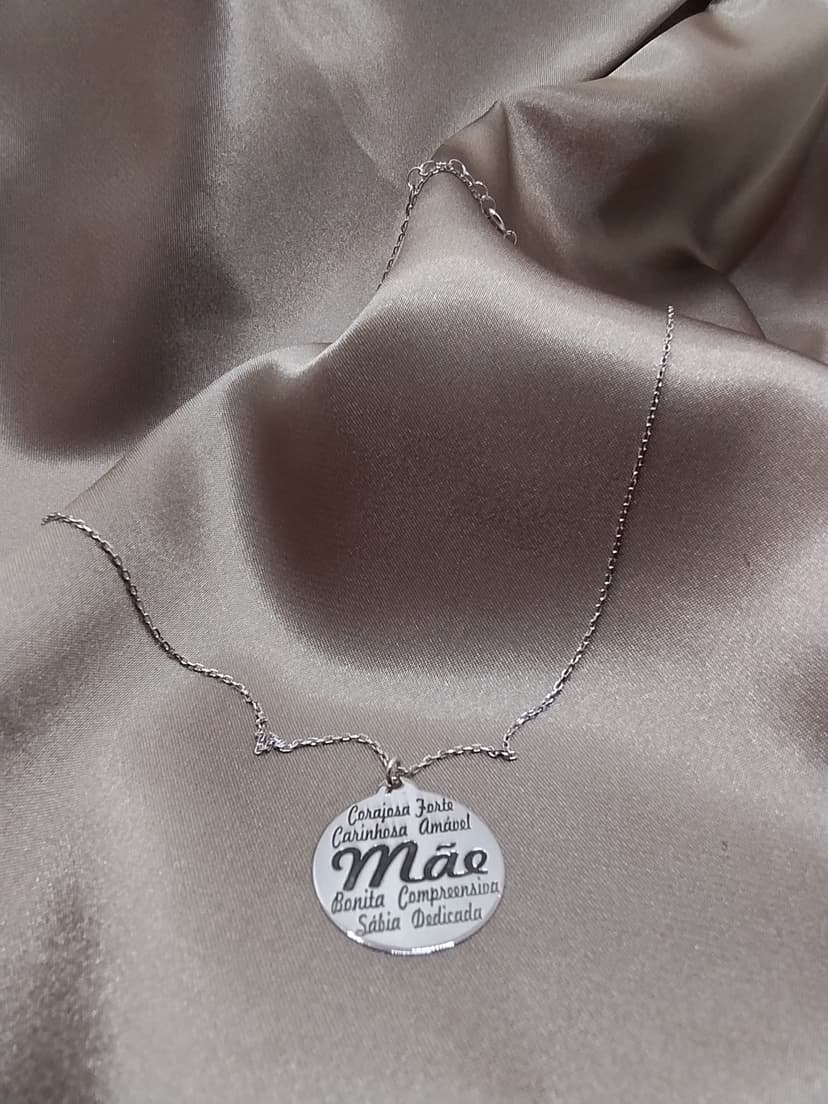 Colar para a Mãe c/ Medalha Redonda c/ Adjetivos